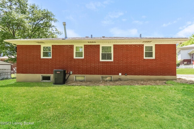 Building Photo - 303 Elk River Dr