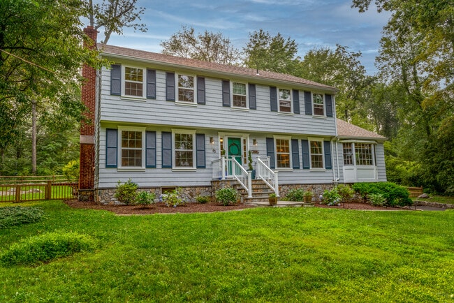 Building Photo - 85 Thayer Dr