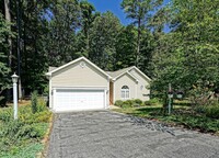 Building Photo - Single Family home in Oak Crest Farms