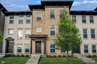 Building Photo - 4927 Gilet Dr