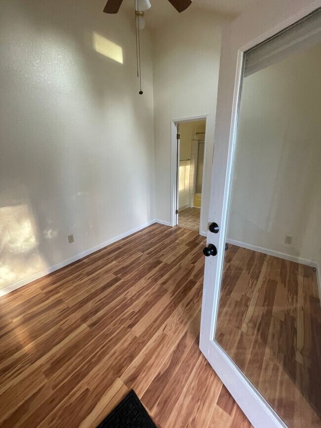 Building Photo - Quaint 2 Bedroom, 1 Bath House: Steps Away from Historic Old Town Auburn