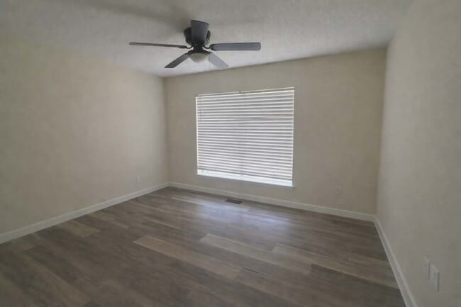 Building Photo - 79 Sherlock Dr