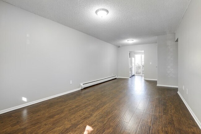10705-W-7th-Ave-Lakewood-CO-Building-Photo-8-LargeHighDefinition - Villa Rosa