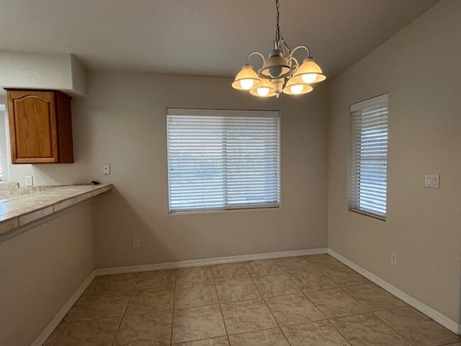 Building Photo - 3 Bedroom - 2 Bath Home