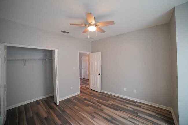 Building Photo - 5434 Hampton Hill Cir