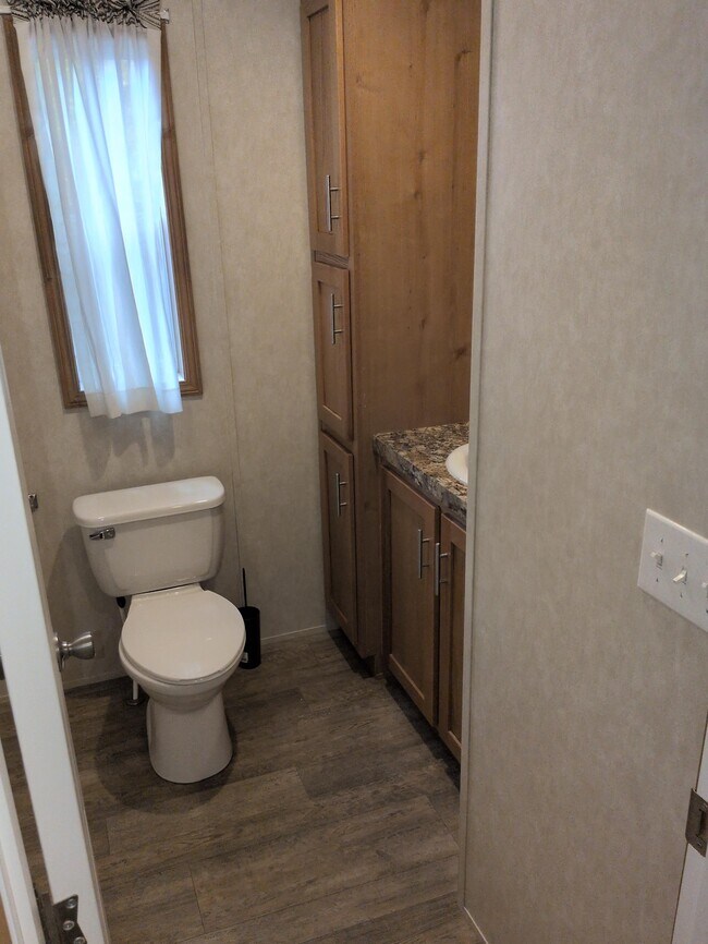 Building Photo - 35 Dudley Pl