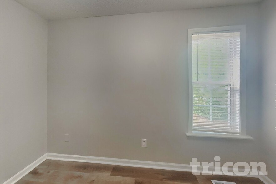 Building Photo - 1322 Sasswood Ln
