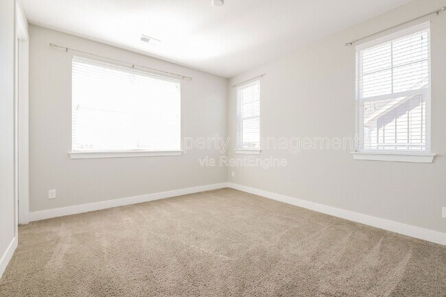 Building Photo - 1962 W 137th Dr