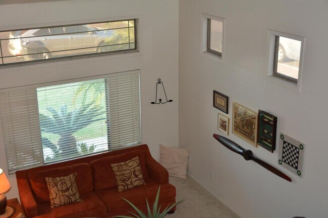 Building Photo - 519 W Douglas Ave