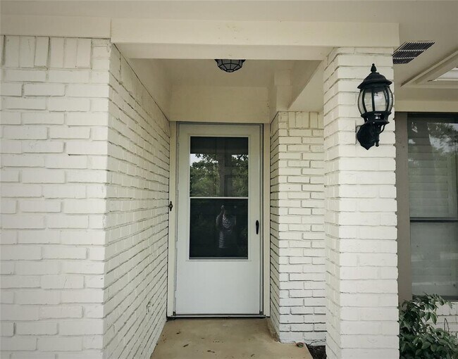 Building Photo - 509 Indian Creek Dr
