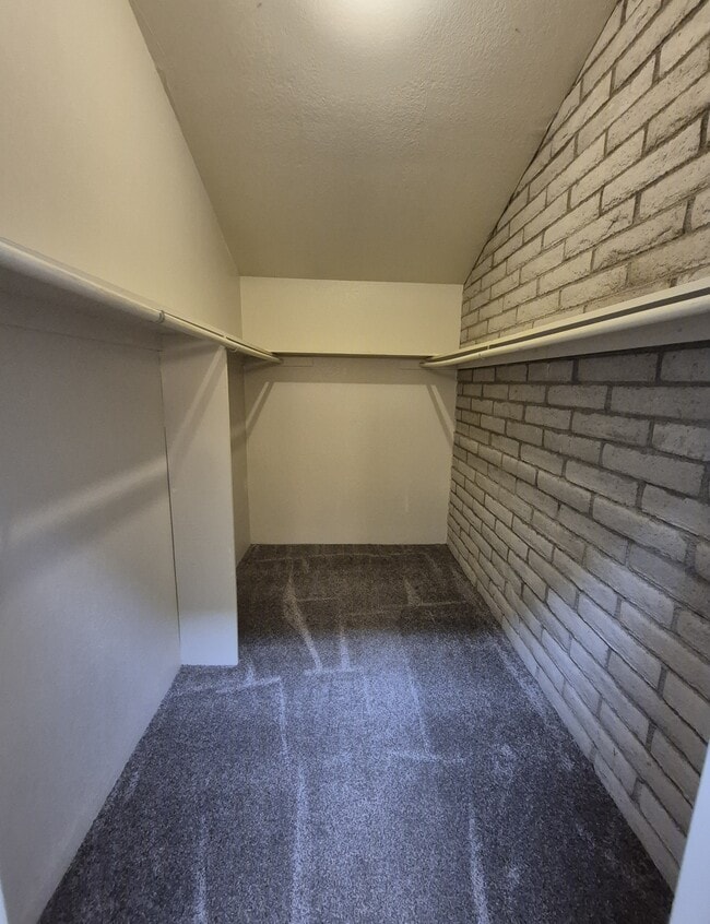 Building Photo - 5701 E Glenn St