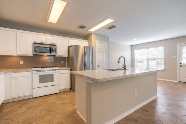 Building Photo - 34 Marble Rock Pl