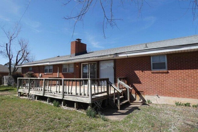 Building Photo - 3402 NW Atlanta Ave