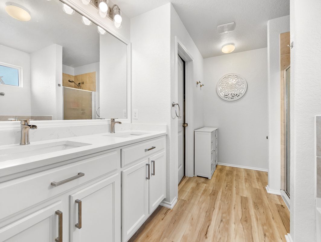 Building Photo - 15223 Cinnamon Teal