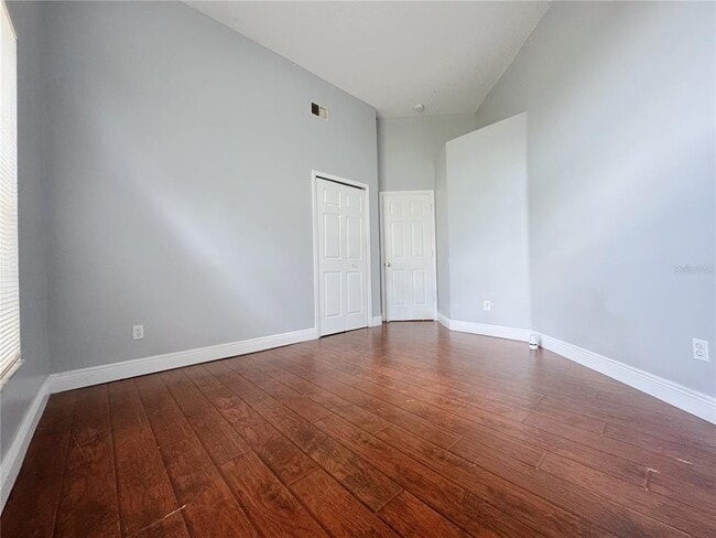 Building Photo - 1730 Bridgeview Cir