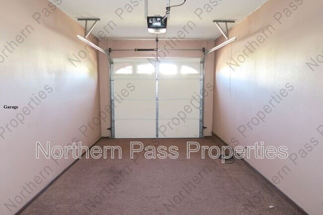 Building Photo - 3121 Wayside St