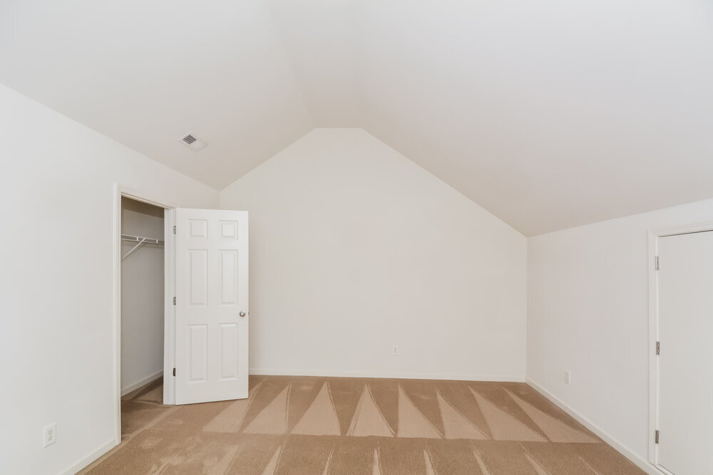 Building Photo - 222 Timber Meadow Lake