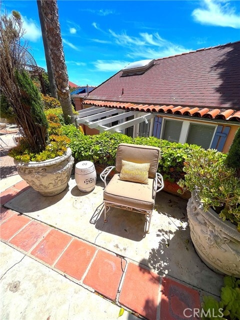 Building Photo - 212 N Coast Hwy