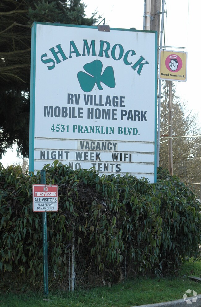 Building Photo - Shamrock Village