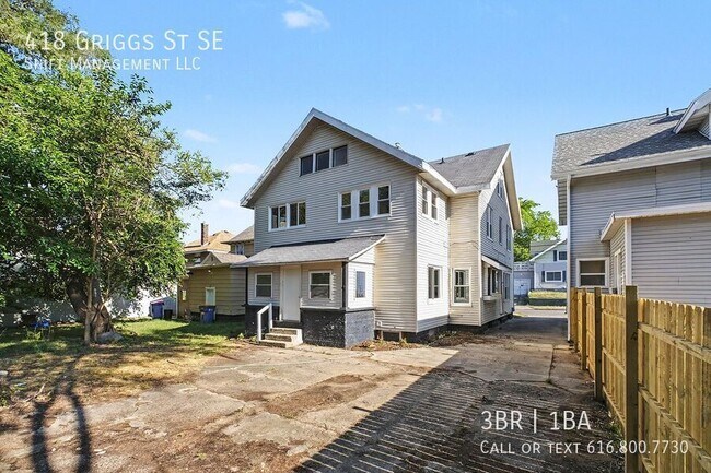Building Photo - 418 Griggs St SE