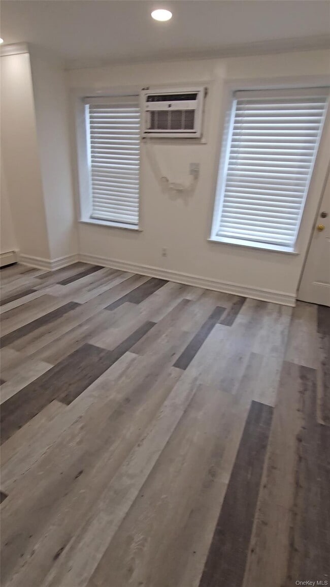 Building Photo - 101-25 111th St