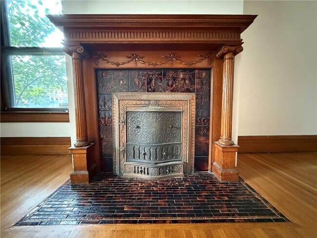 Building Photo - 1036 Monroe Ave