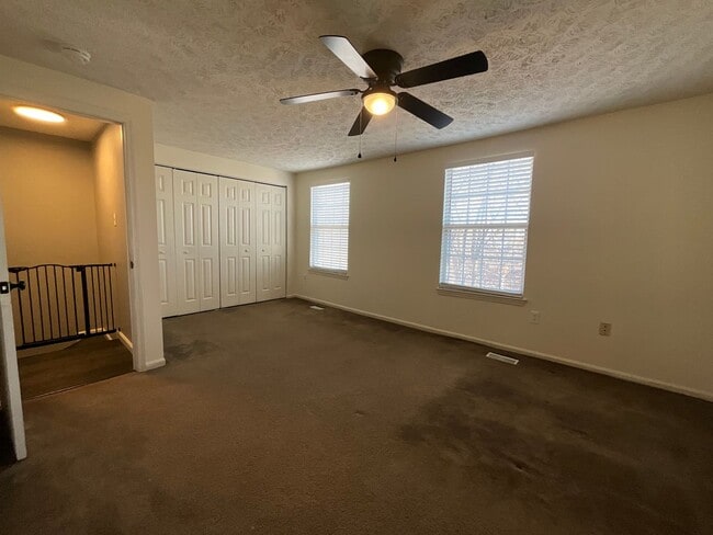 Building Photo - Beautiful 2BR 2BA 3 level townhome located in the Bowling Brook Farms Community