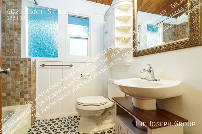 Building Photo - 6025 156th St SW