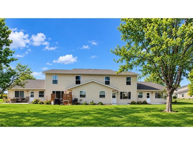 Building Photo - 1305 Bayberry Ave