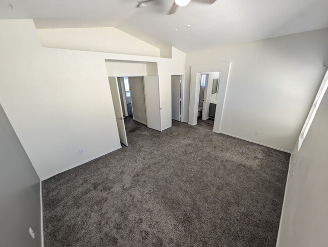 Building Photo - 4622 English Lavender Ave