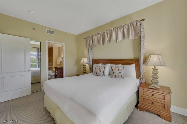 Building Photo - 30 Strada Di Villaggio