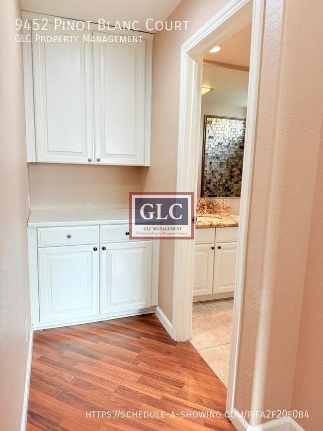 Building Photo - 9452 Pinot Blanc Ct