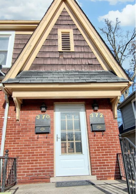 Building Photo - 372 W Bennett Ave