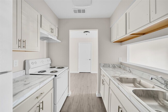 Building Photo - 12619 Ashford Meadow Dr