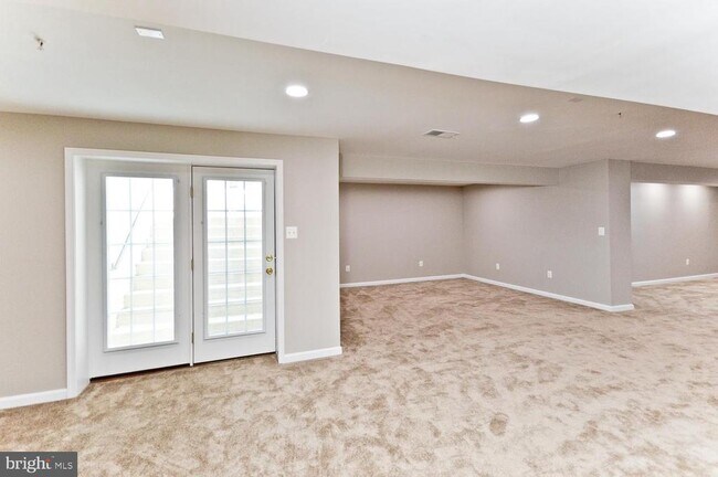 Building Photo - 8006 KINGSMILL Rd