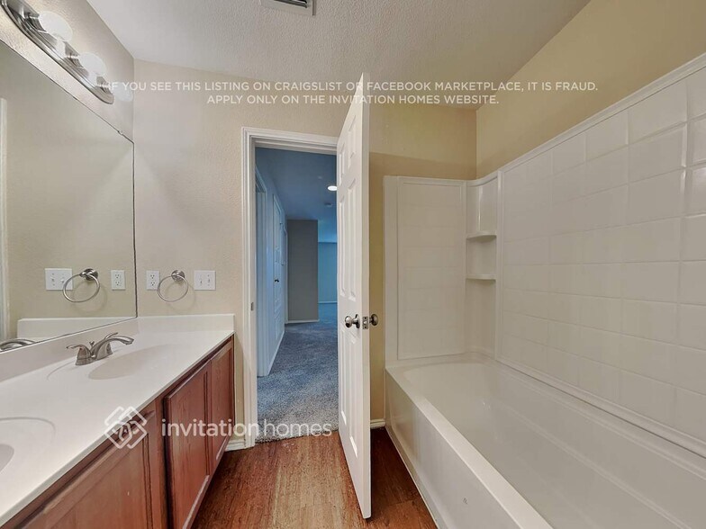 Building Photo - 829 Sheryn Dr