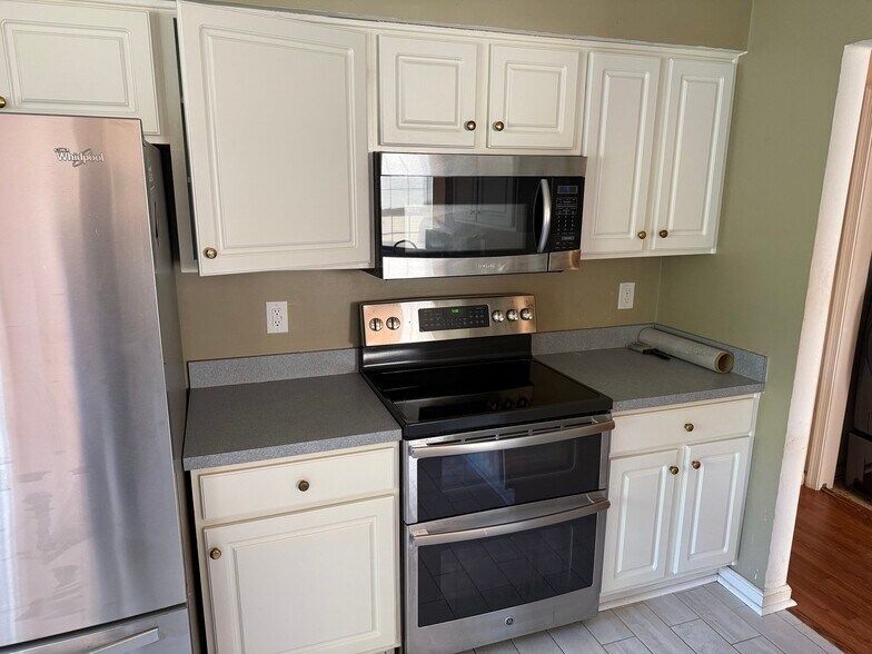 Building Photo - 3564 Faraday Ln