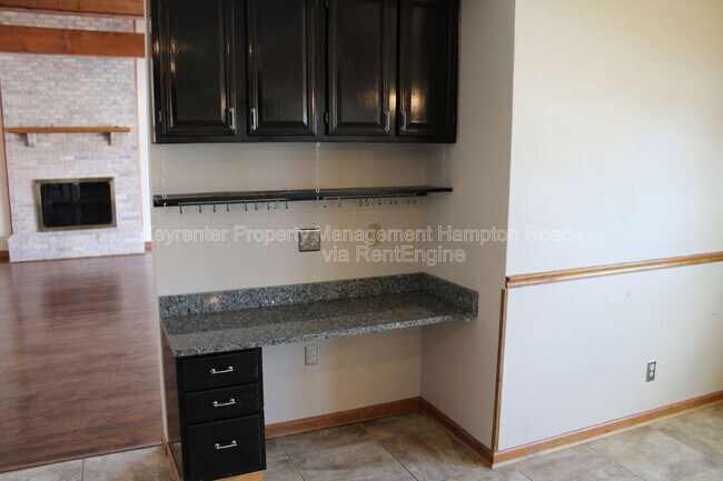 Building Photo - 1210 Plantation Lakes Cir