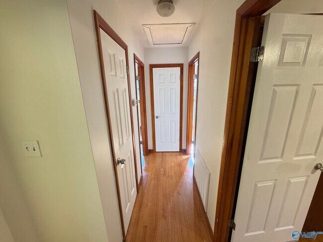 Building Photo - 362 Jack Coleman Dr NW
