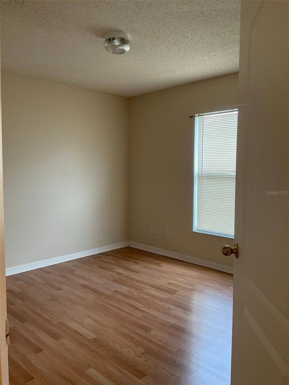 Building Photo - 1392 Willow Wind Dr