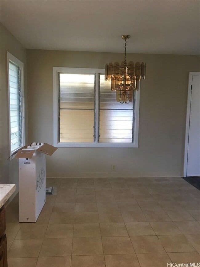 Building Photo - Single Family 3 Bedroom/1 Bath