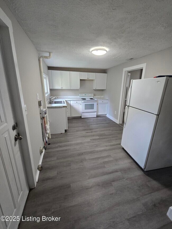 Building Photo - 1542 Garland Ave