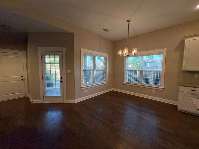 Building Photo - 7291 Crosswinds Blvd