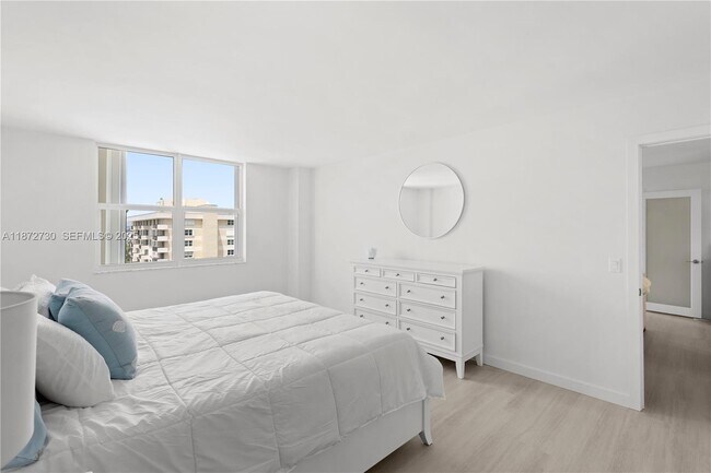 Building Photo - 2000 S Ocean Blvd