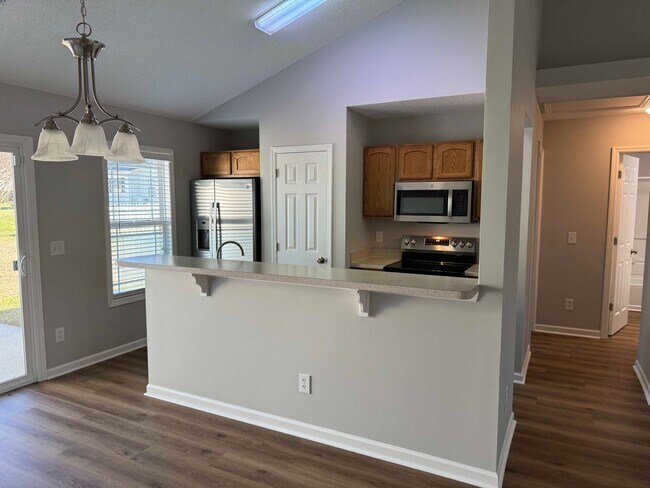 Building Photo - Beautiful Bluffton 3 Bedroom Home in The Willows-Pet Friendly