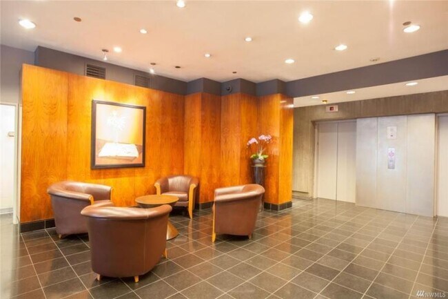 Building Photo - 1 bedroom in Seattle WA 98121
