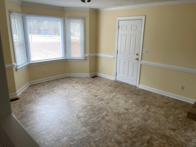 Building Photo - 8100 Winsters Fax Ct