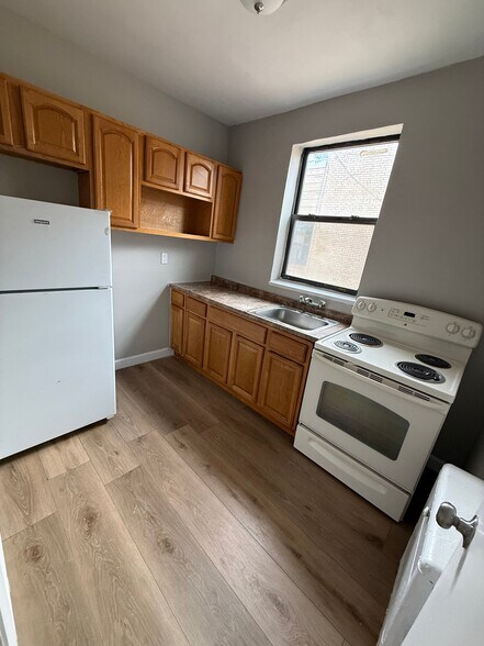 Building Photo - 276 Collins St