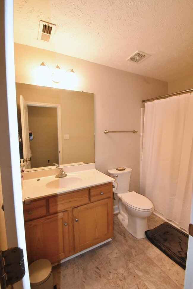 Building Photo - Coming Soon~ 3 Bedroom 2.5 Bathroom Townhome~ Large Corner Lot