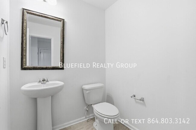 Building Photo - 227 Millen Dr